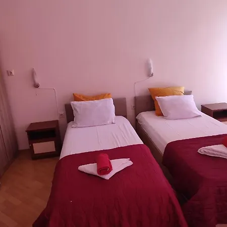 Victory Second 公寓 *