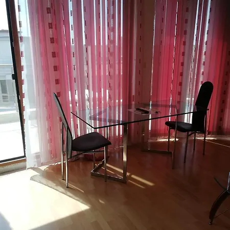 Victory Second 公寓 帕莫瑞